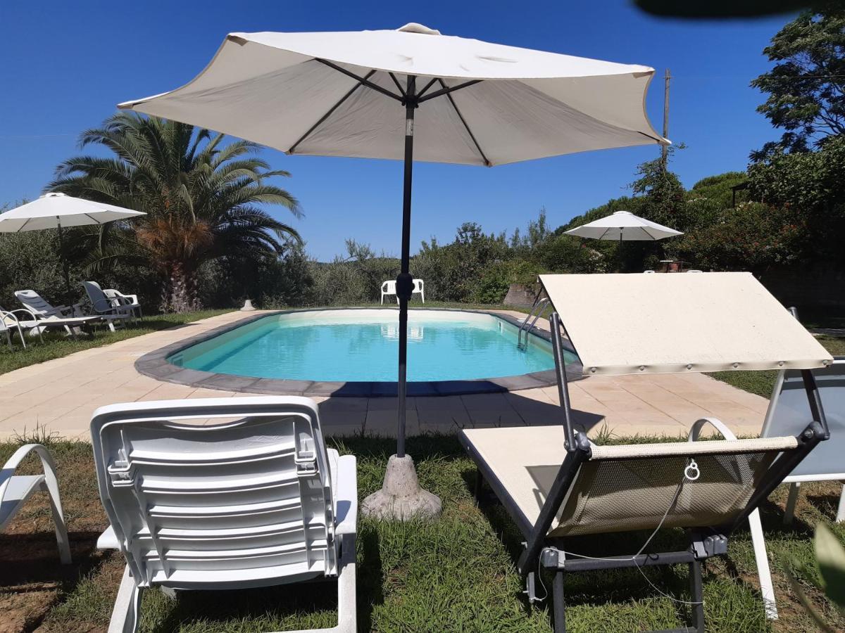 Agriturismo Poggio Al Tesoro Crespina ภายนอก รูปภาพ