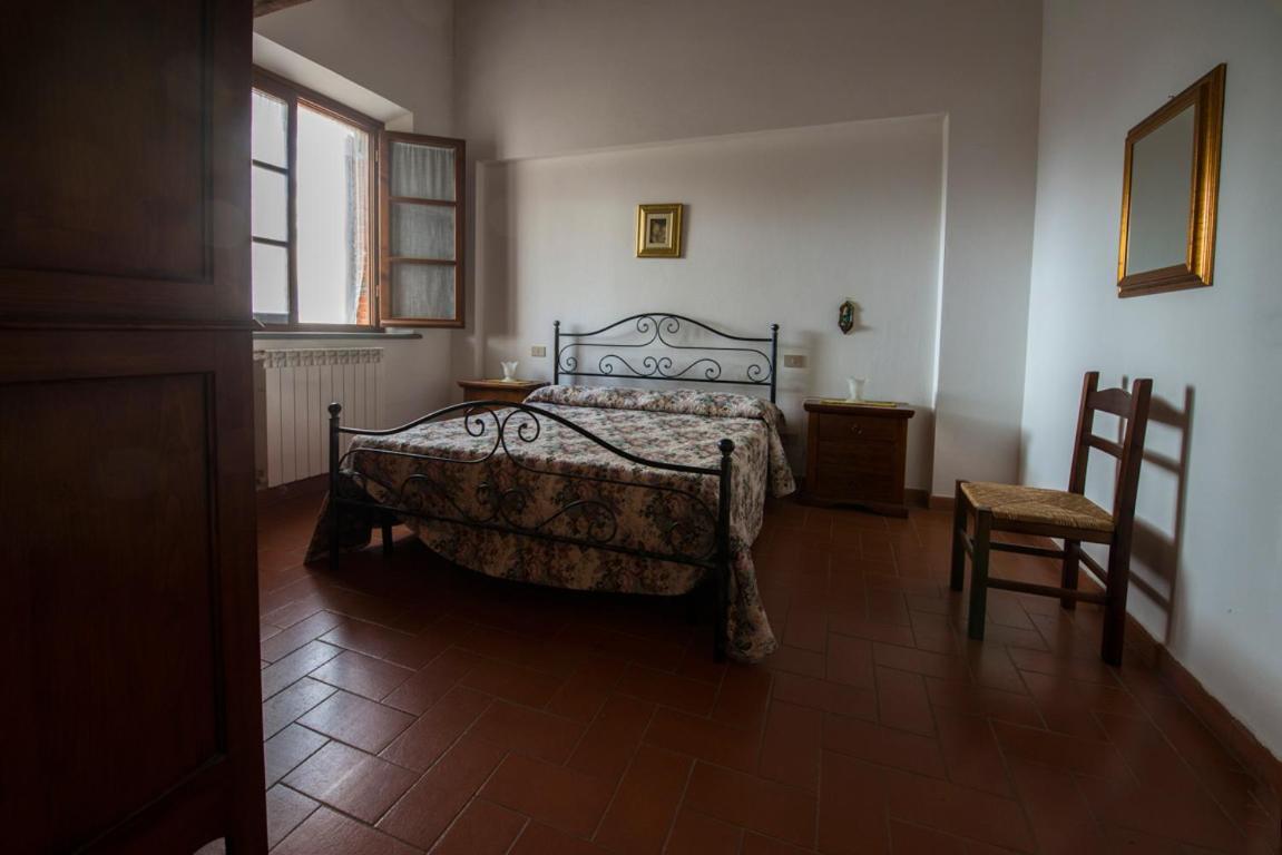 Agriturismo Poggio Al Tesoro Crespina ภายนอก รูปภาพ