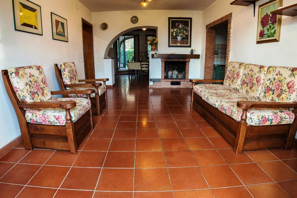 Agriturismo Poggio Al Tesoro Crespina ภายนอก รูปภาพ