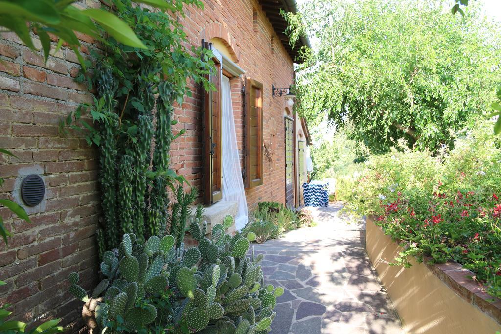 Agriturismo Poggio Al Tesoro Crespina ภายนอก รูปภาพ