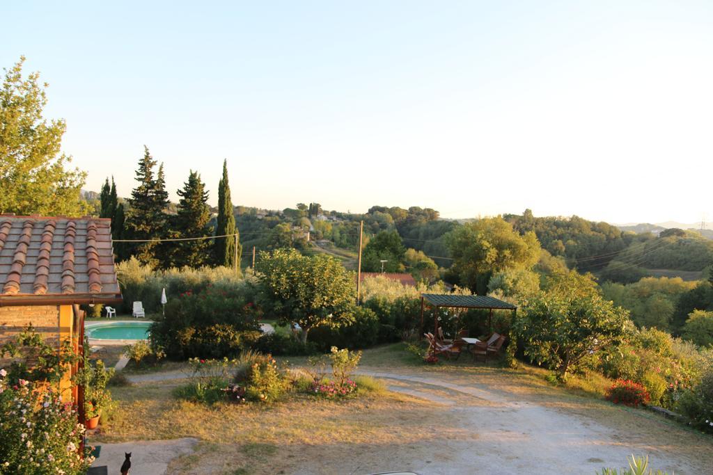 Agriturismo Poggio Al Tesoro Crespina ภายนอก รูปภาพ