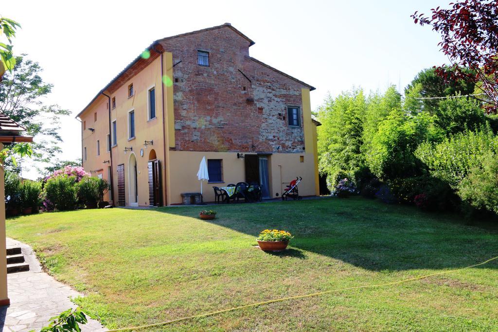 Agriturismo Poggio Al Tesoro Crespina ภายนอก รูปภาพ