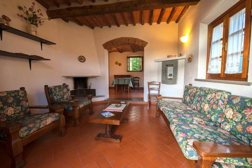 Agriturismo Poggio Al Tesoro Crespina ภายนอก รูปภาพ
